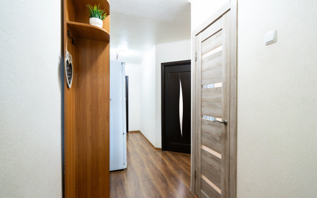 Natali 2-room U Metro Chertanovskaya Apartments