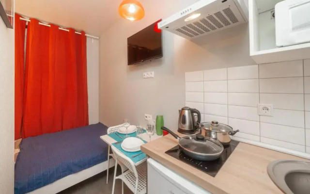 Studiya Na Bachurinskoy Apartments