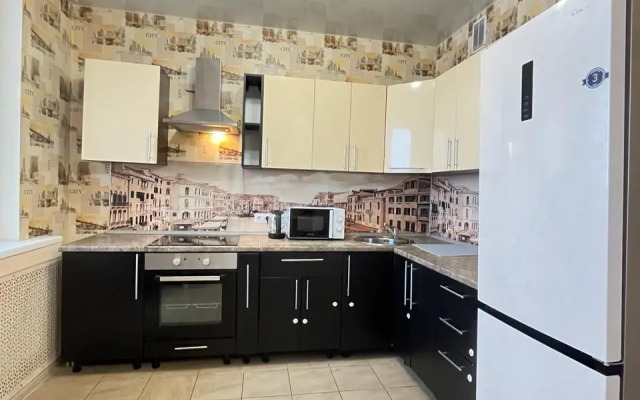 Апартаменты Уютные 3-комнатные на Июльских Днях 1к1