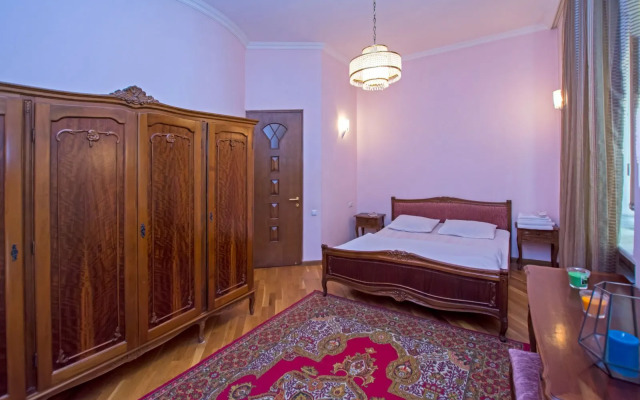 RentInnYerevan Vardanants Street 7 Apartments