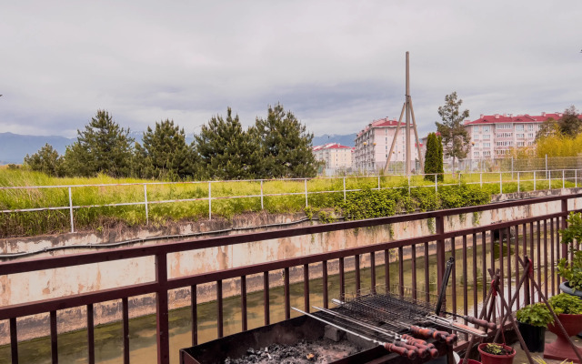 Uyutnye u Morya s Vidom na Park Apartments