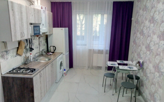 Квартира Уютная Лаванда с Выходом на Аллею