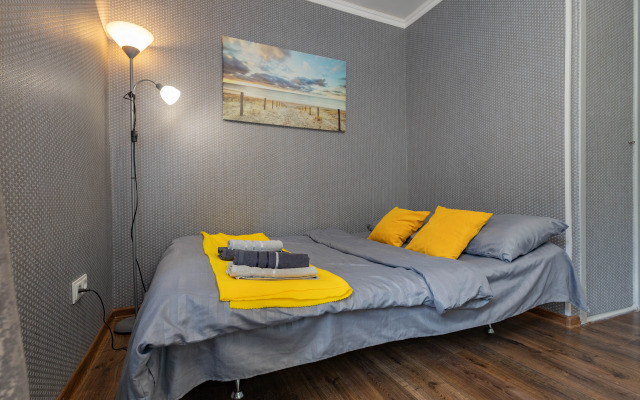 Chernyahovskogo 20 Apartments