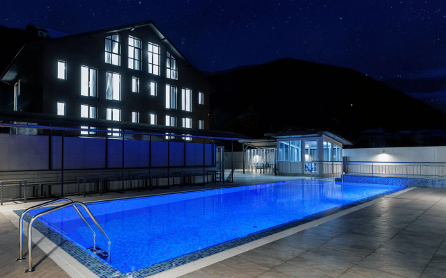 Gornaya Kadril Redance Hotel