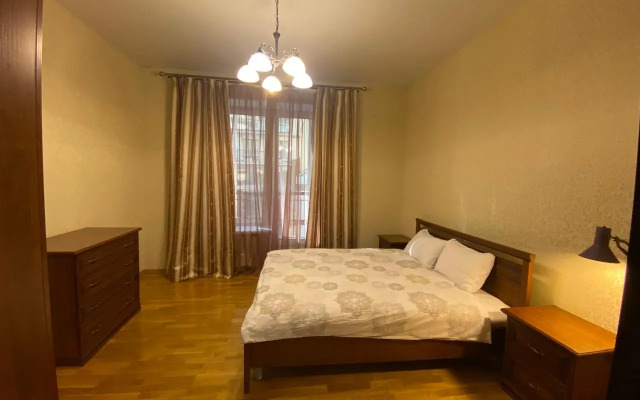 Квартира SAMOцвет 20 на Киевской 3