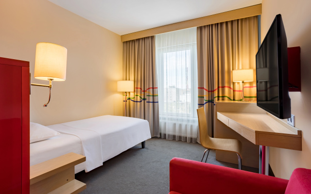 Cosmos Murmansk , a member of Radisson Individuals