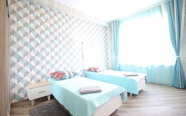 Kvartira Uyutnaya Treshka V Tsentre Apartments