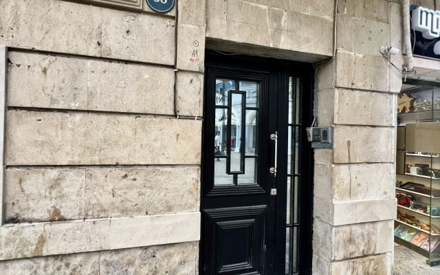 City Center Apartment, Nizami street 19 Flat
