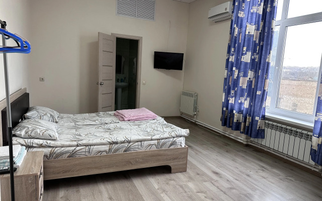 Uyut na Dzerzhinskogo 67 Guest House