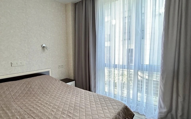 Bakinskaya 26-10 Flat