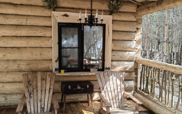 Частный Дом О, Дни в Лесу