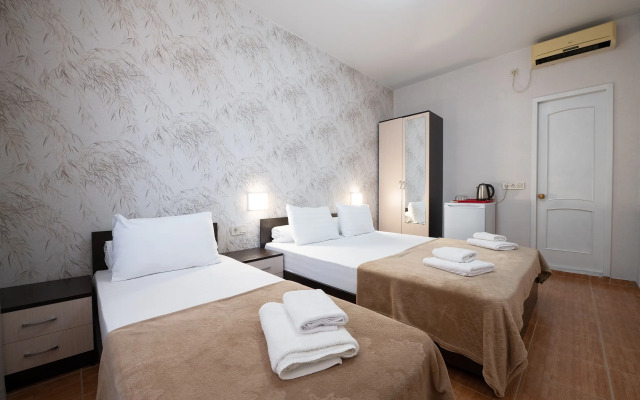 Albatros Allama Group Guest house