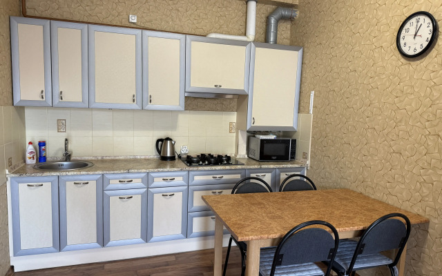 Квартира Видовая двухкомнатная Люкс с балконами на Набережной Ялты