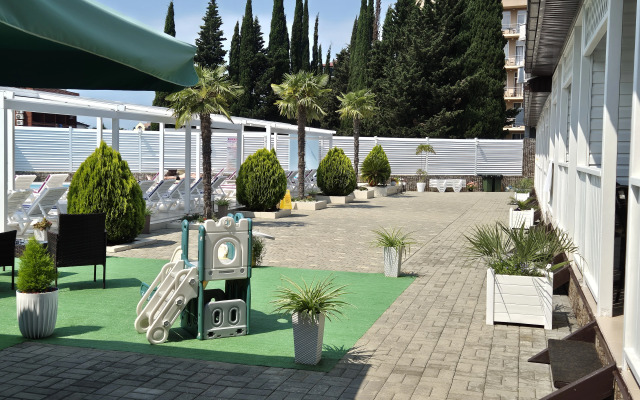 Emigrant Hotel