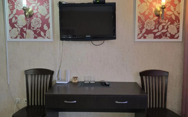 Sky Azau Hotel