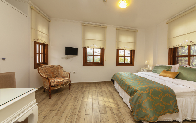 Zemira Garden Butik-Hotel