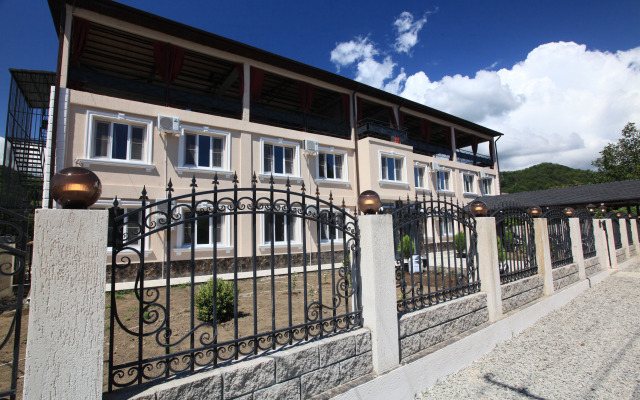 Отель Лазурит