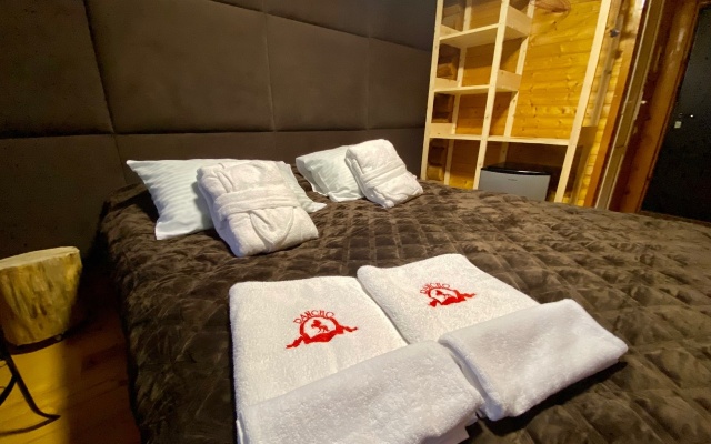 Гостевой дом Ранчо в горах Лаго-Наки