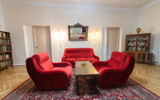 Anna's Guest House Gori Guest House