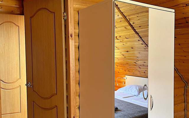 Pod Klych na Kompanyu do 14 chelovek Guest House
