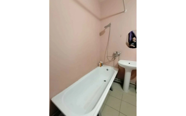 Odnokomnatnye Apartamenty V 15-Om Mikrorayone, 15