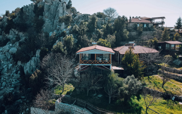 Отель Yediburunlar Lighthouse Boutique & Restaurant