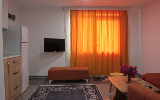 Hillside Apart House Apartment Hotel