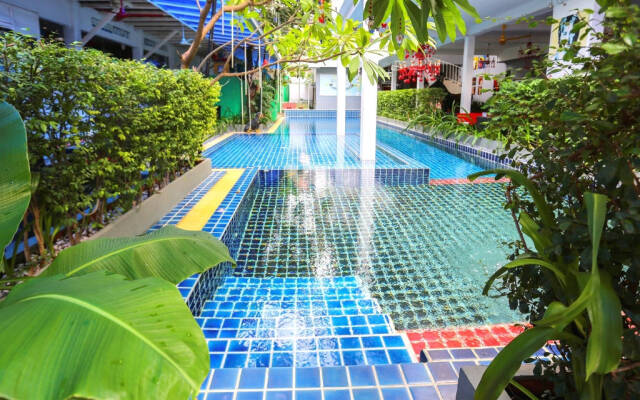 White Rabbit Hostel Siem Reap