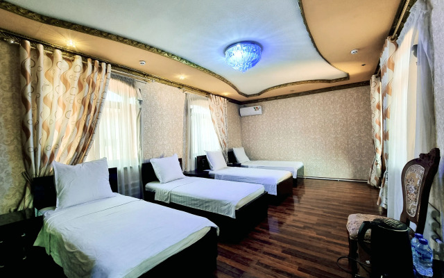 Отель Shahram Plus