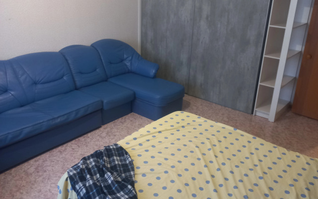 Апартаменты возле ТЦ Планета с 5 кроватями