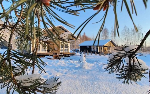 Шале с видом на сад