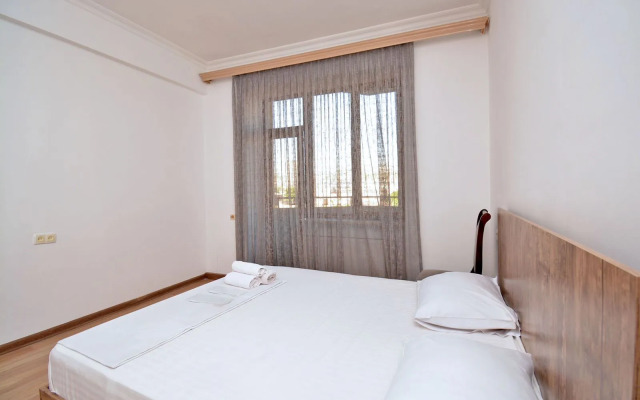 Perte House Apartment's on Argishti 13 Street Apartments