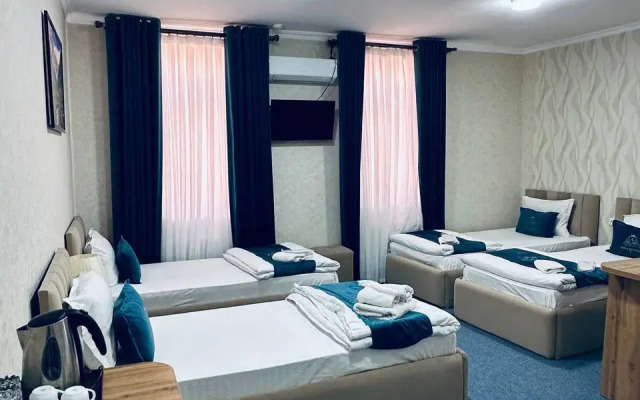 Afsona Hotel