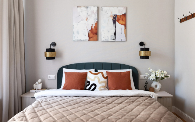 Квартира GM Apartments Четырехкомнатные с двумя санузлами