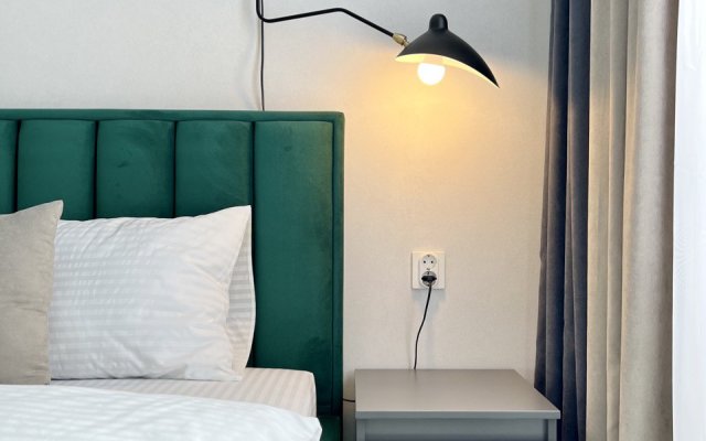 Fox Homes Apartments Stylish Euro 2k apartment in the city center