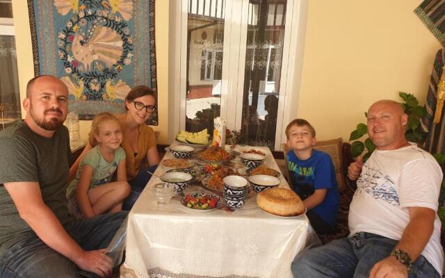 Firuza Guest House