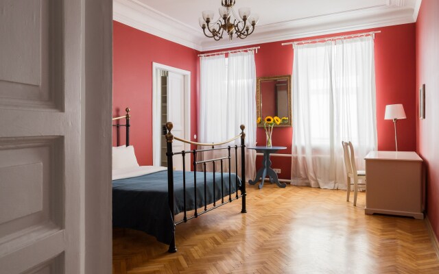 Апартаменты Welcome Home на Адмиралтейской набережной 6