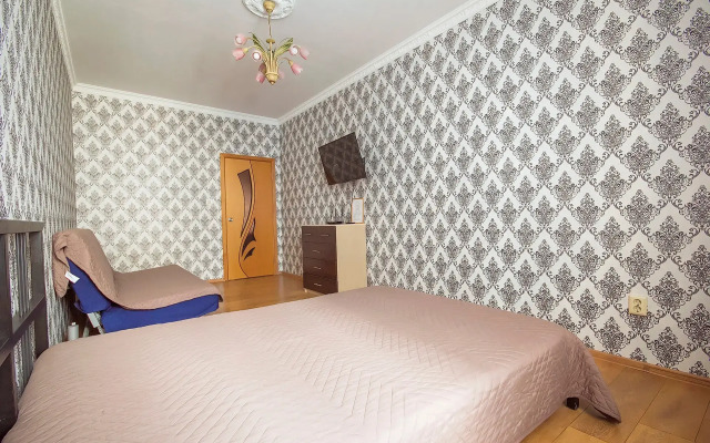 Квартира просторная на станции метро Пионерская