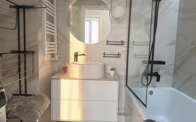 Apartament favorit MorskayaSimfonya-2 s panoramoj na more, bassejnom na territorii ZhK Apartment