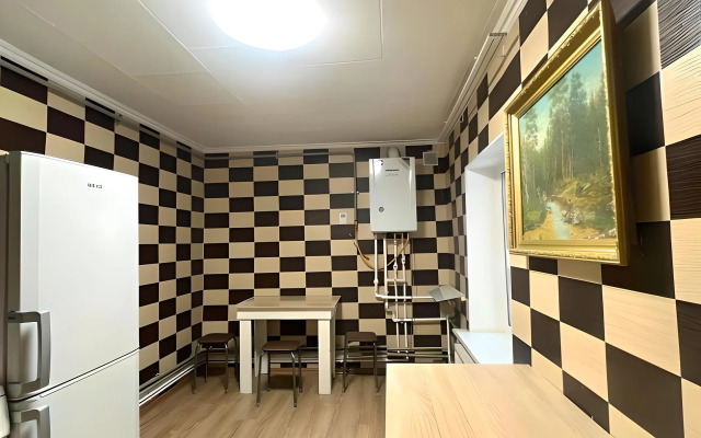 Квартира двухкомнатная в тихом спальном районе г. Кисловодска