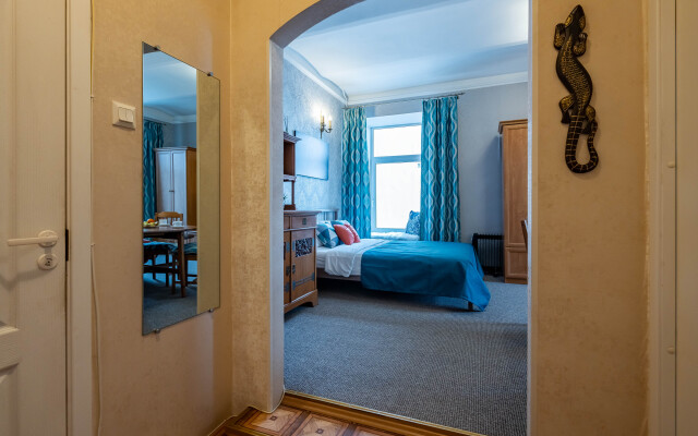 Апартаменты атмосферные SutkiLive в Центре у м. Горьковская