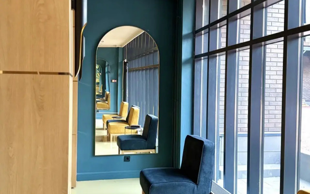 Introverta Mosartapart  Apartments