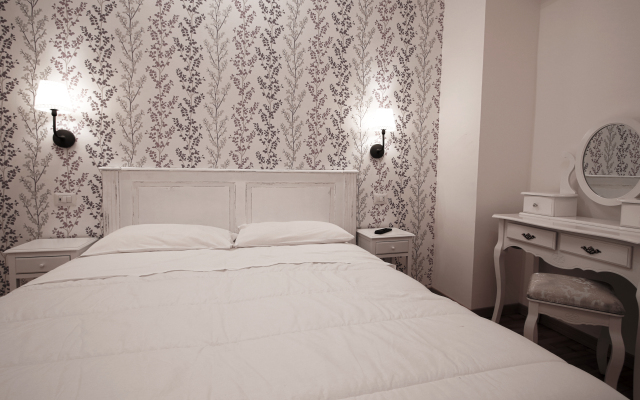 Domus Iuliae Guest House