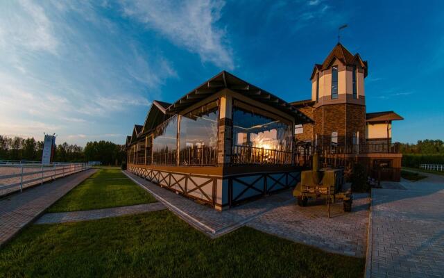 Конный клуб Звёздный