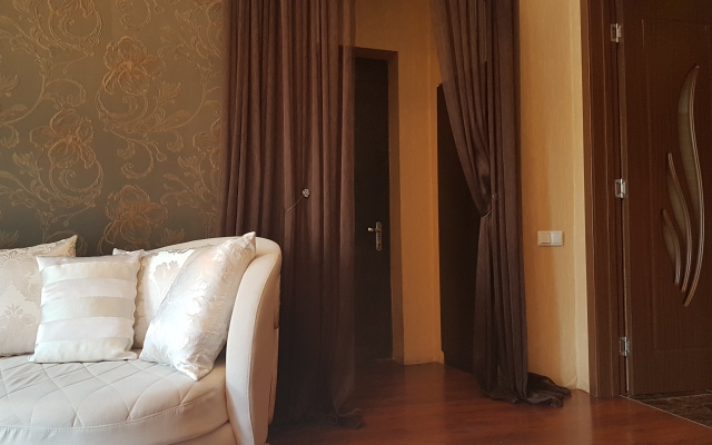 Elizabeth In Old Tbilisi Apartments