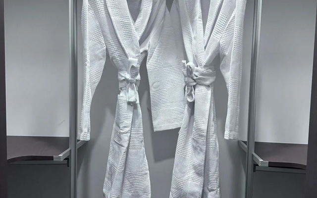 Ryadom s Posol'stvami SShA, OAE, KitayaApartments