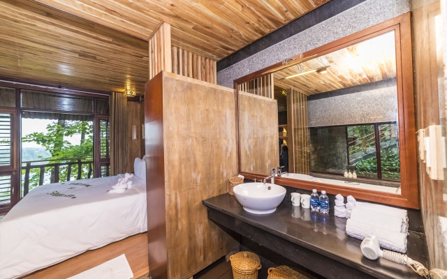 Sankofa Village Hill Resort and Spa Hotel