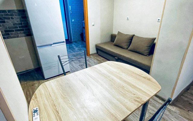Kvartira Studia s Panoramnym Oknom i Horosim Remontom. Tihij Uutnyj Rajon