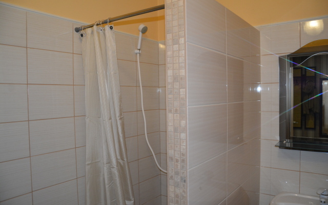 Gostevye Kvartiry S Vidom Na Reku Apartments