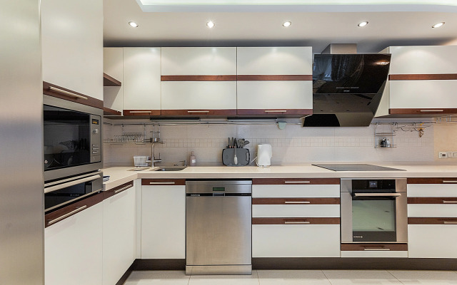 Квартира VIP 4-к метро Академия наук